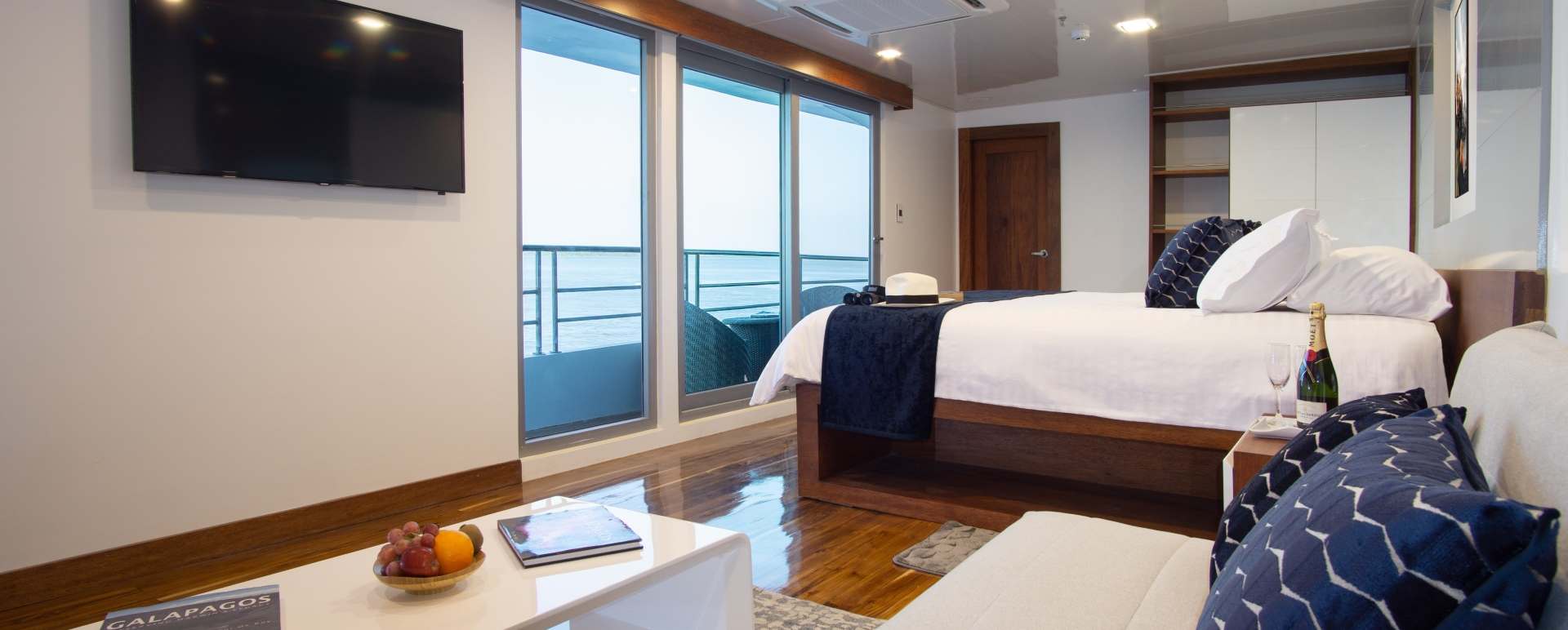Infinity Yacht
