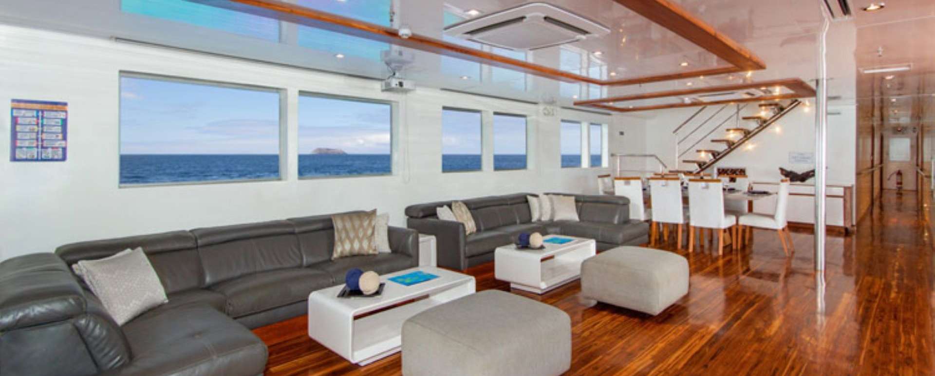 Infinity Galapagos Yacht - interior 