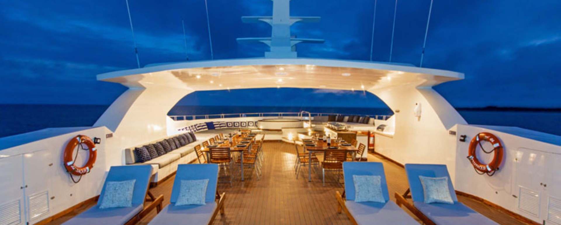Infinity Galapagos Yacht - sunbeds 