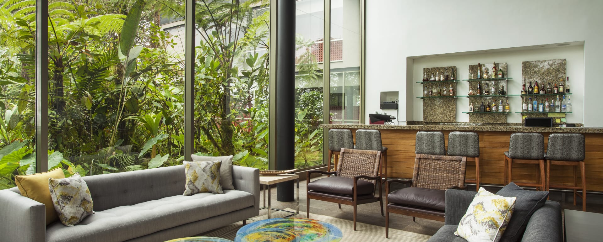 Lounge-Room 