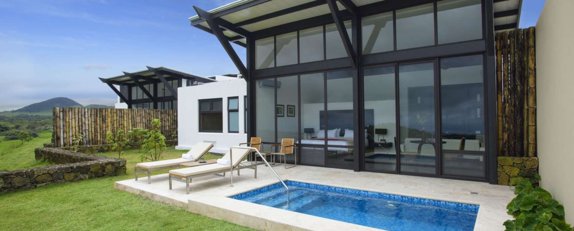 Pool Suite - Pikaia Lodge