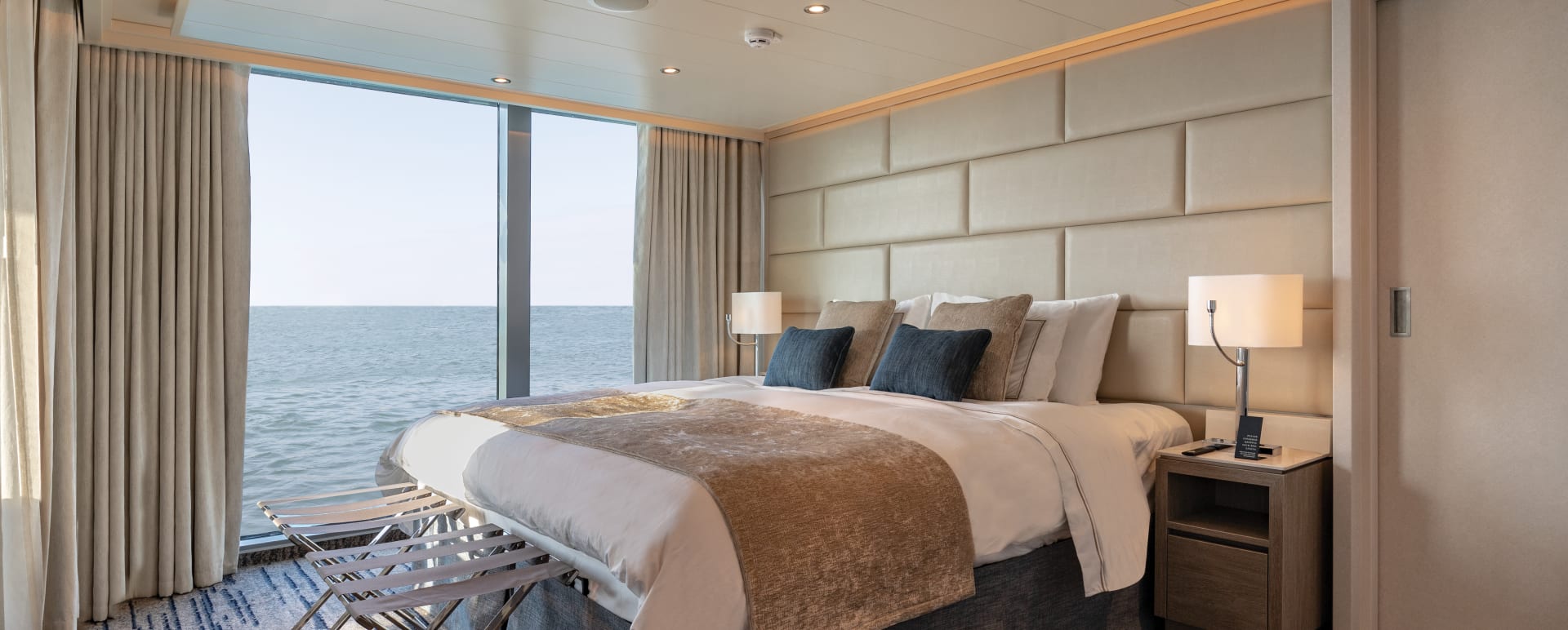 Grand Suite Bedroom 