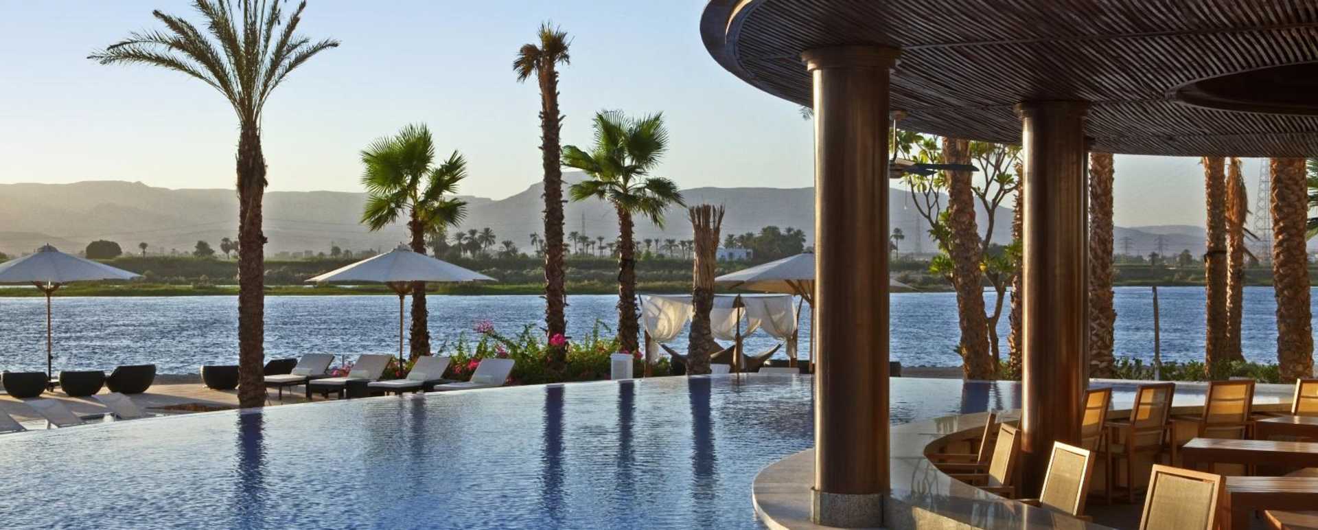 Luxor Hilton Pool  - The Hilton Luxor Resort 