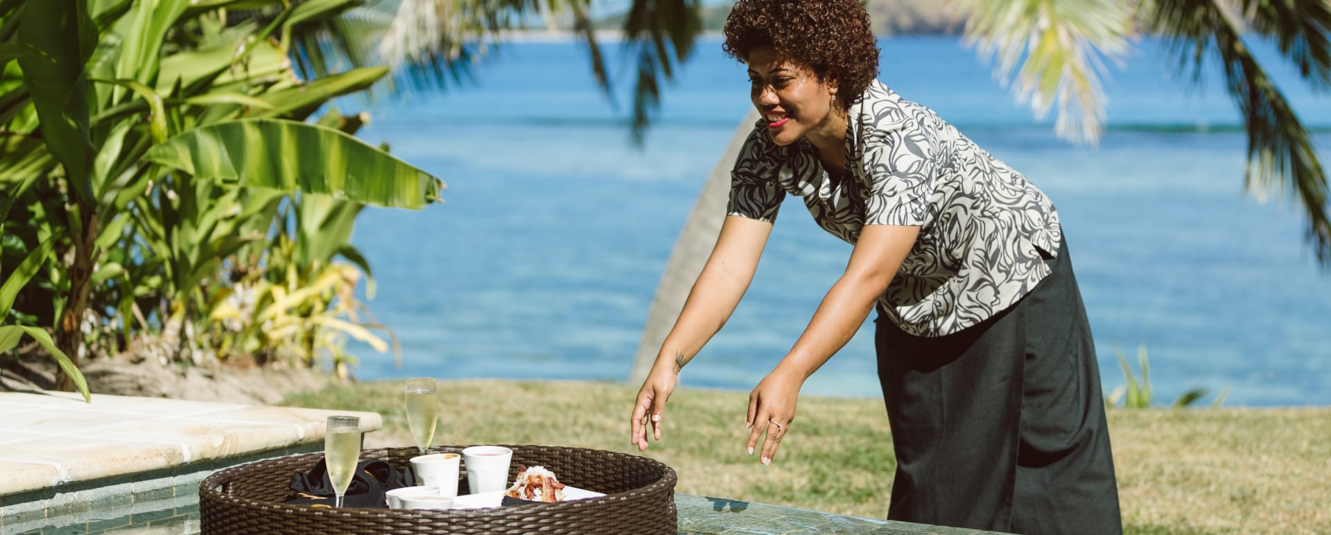 Floating Breakfast Dining  