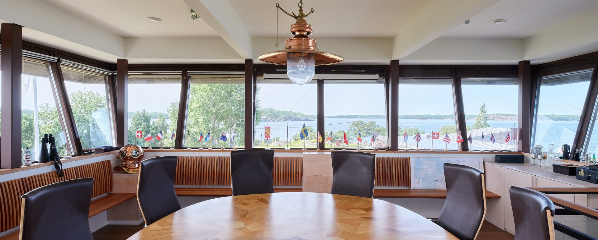 Tower meetingdining facilities 