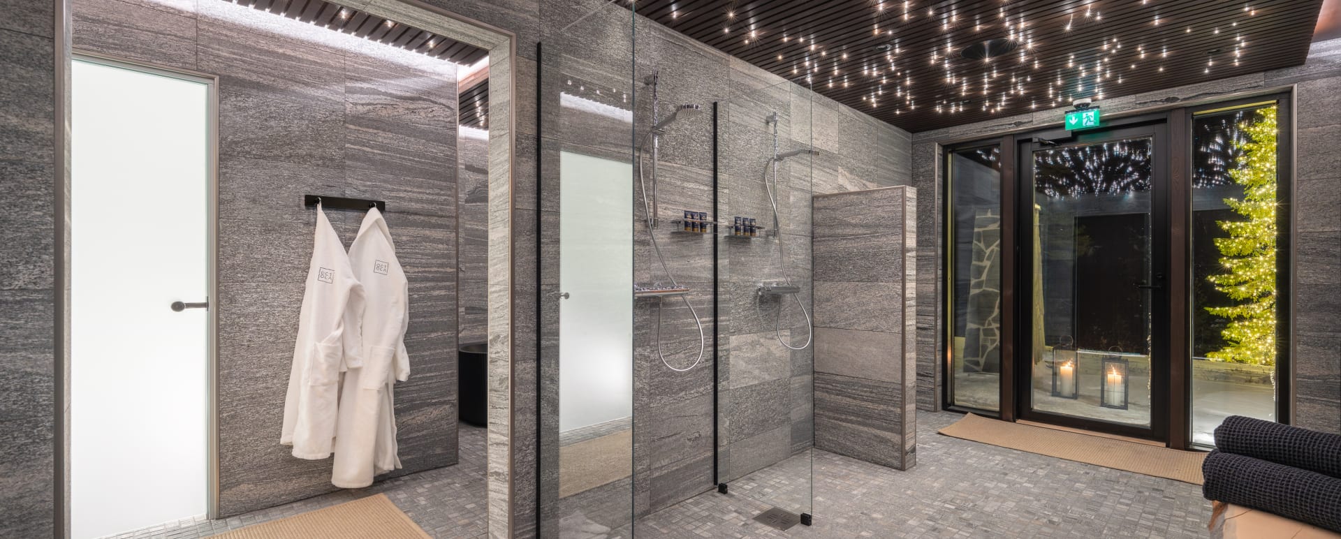 Villa Bathroom 