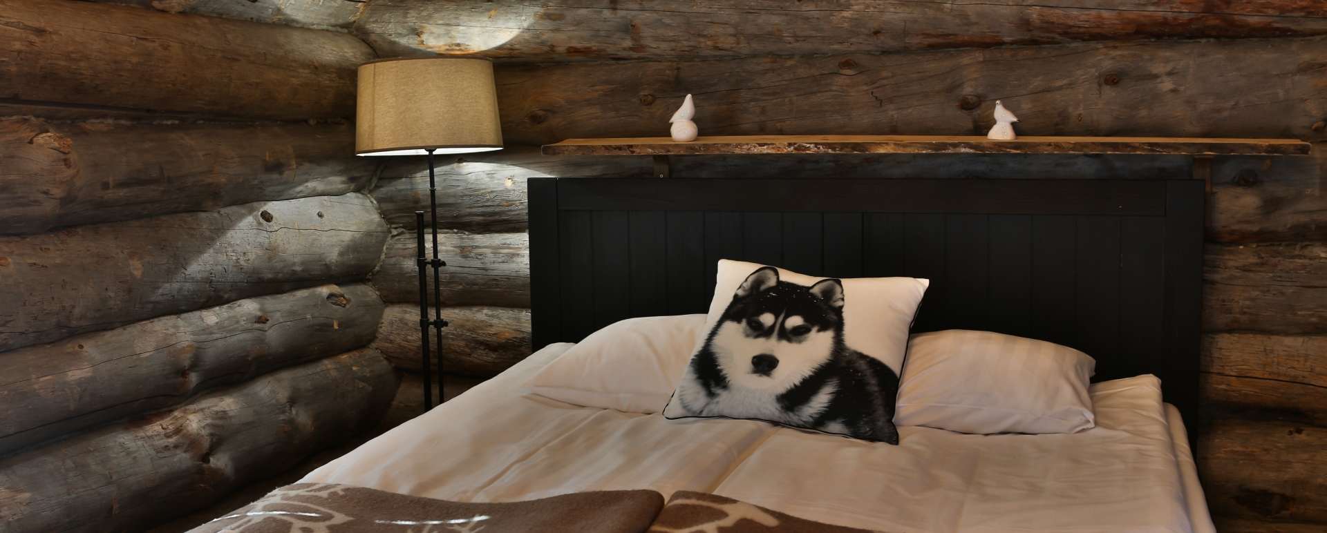 Log cabin
