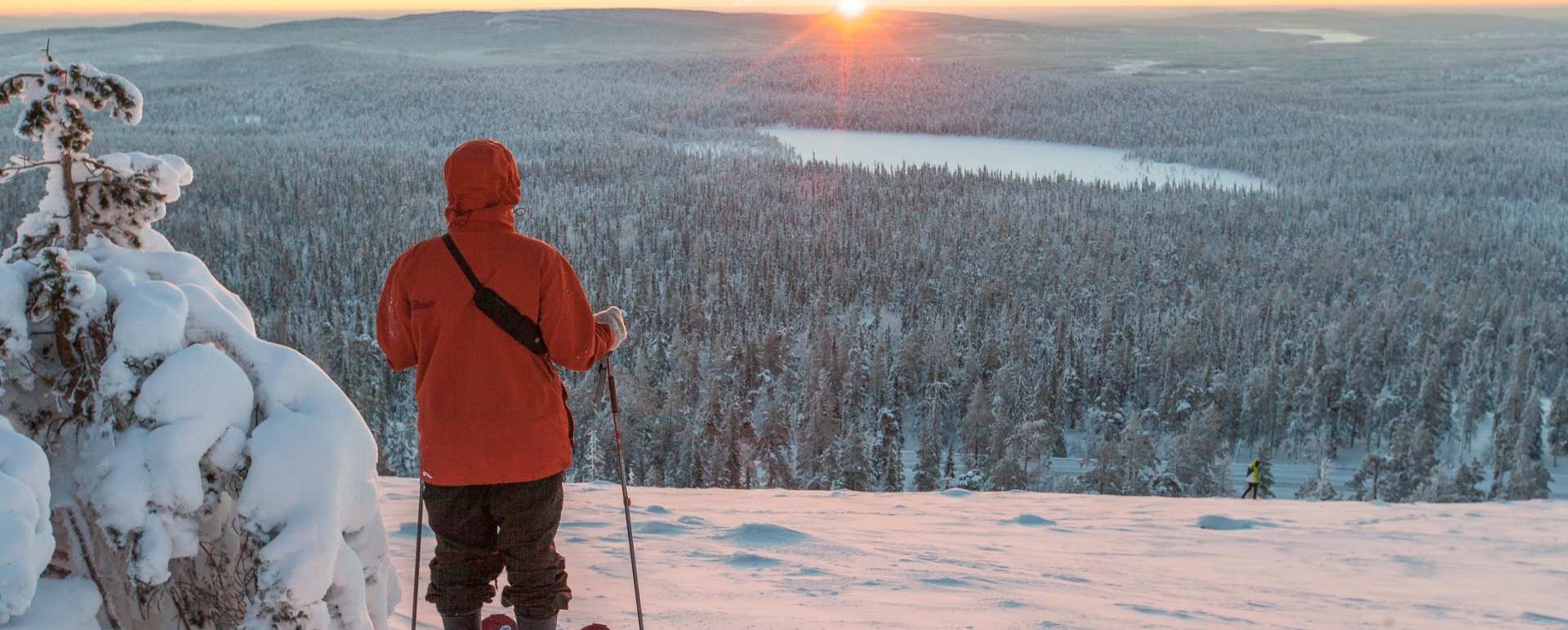 Snowshoeing at Beana Laponia