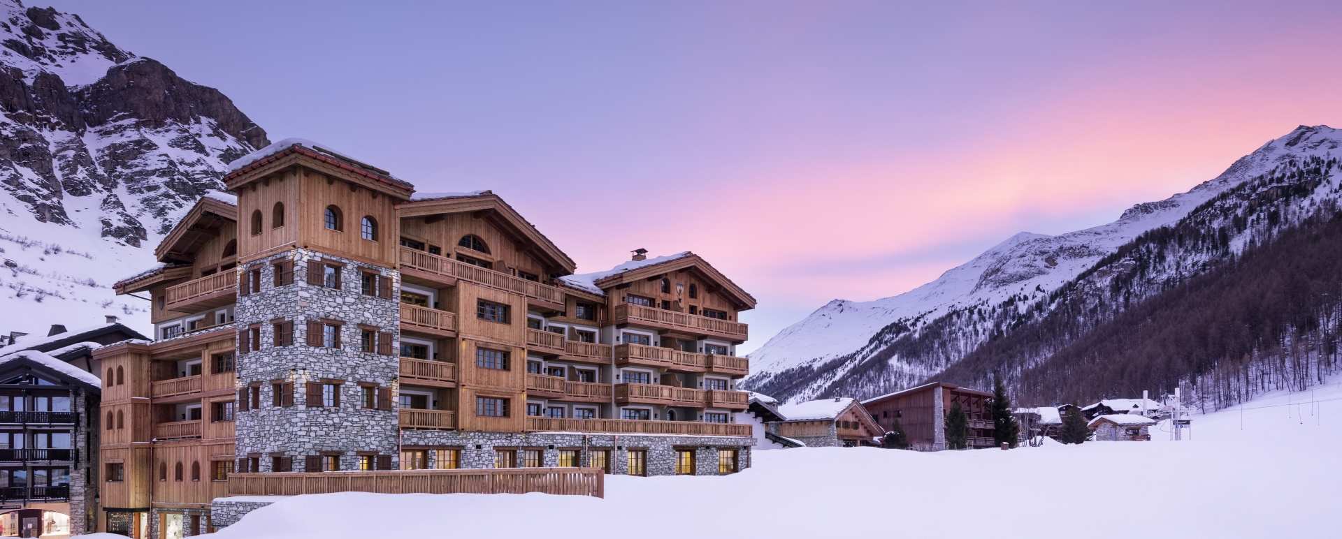 Mademoiselle Exterior 