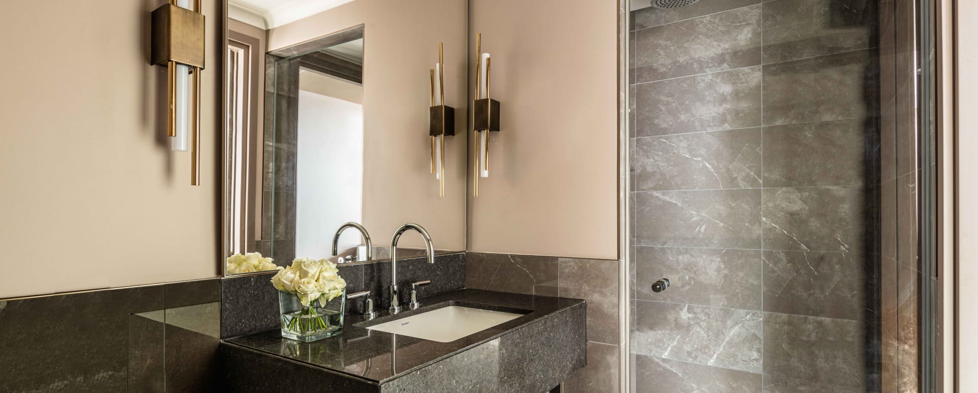 Deluxe Sea View Bathroom 