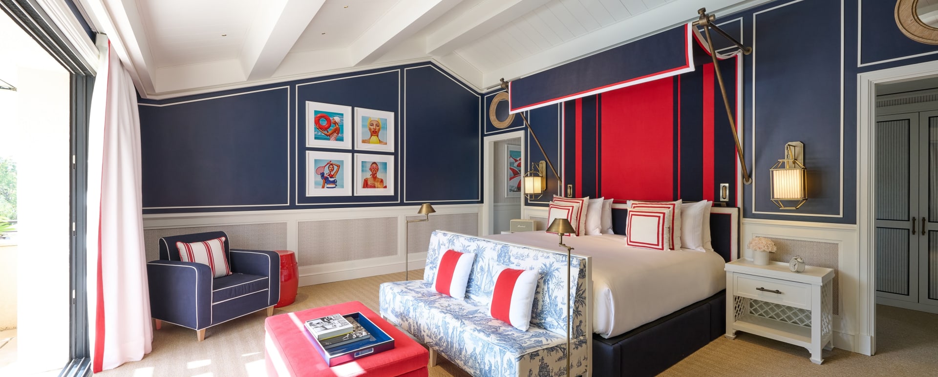 AREV Room 24 