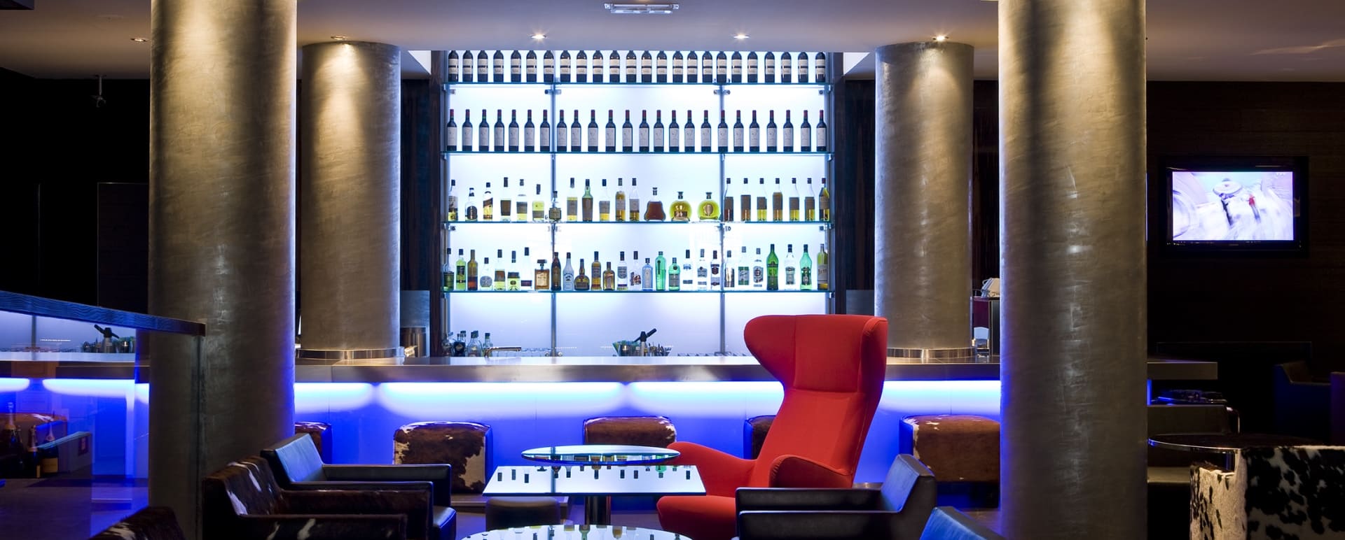 Bar area 