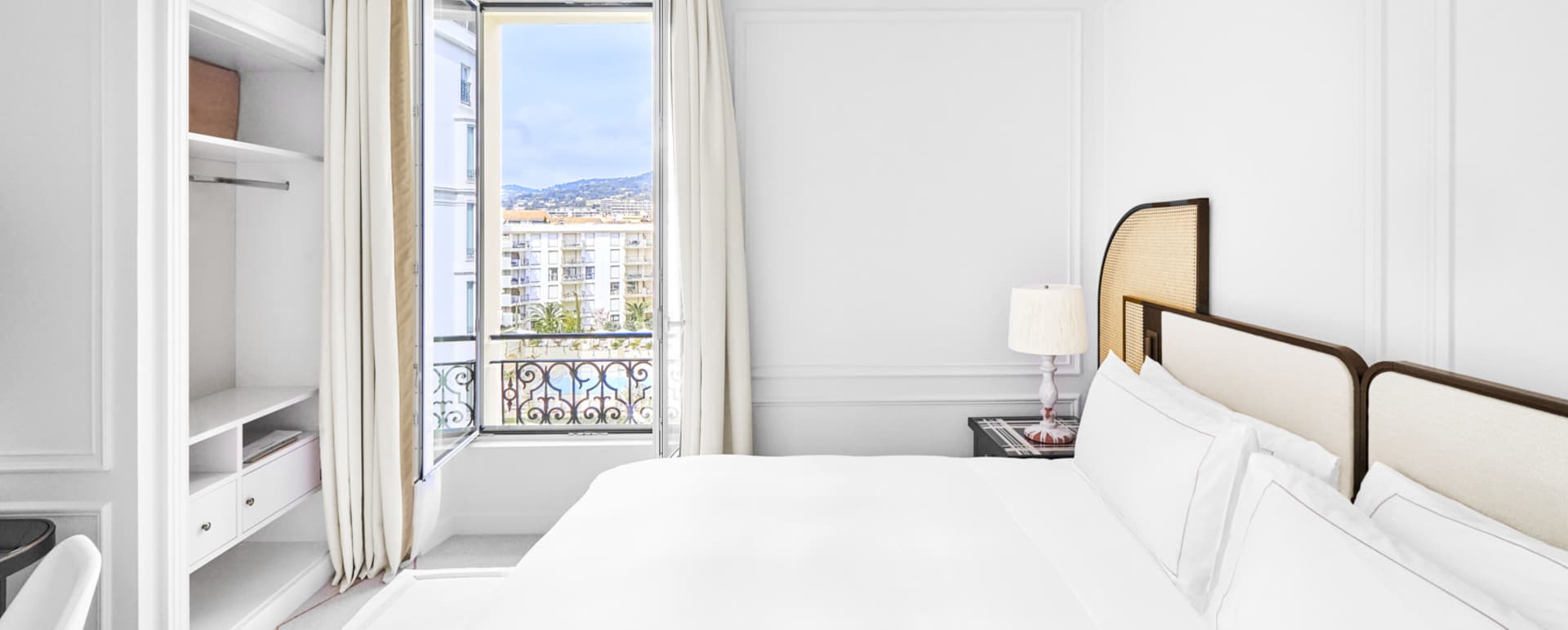 Garden view room 