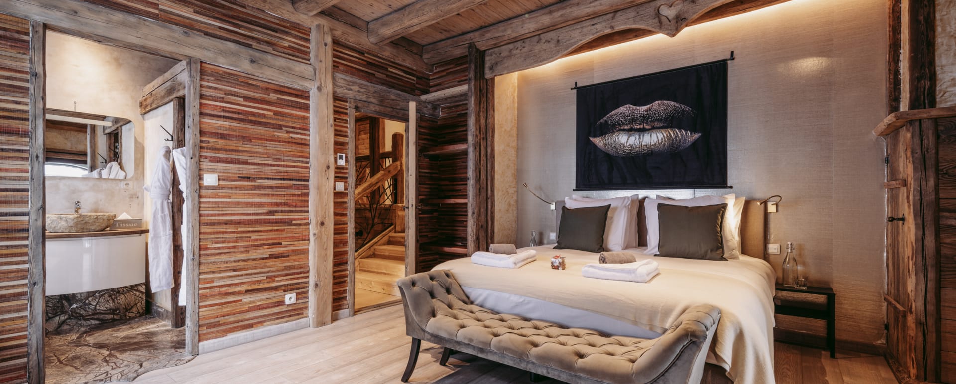Bedroom w/ Ensuite 