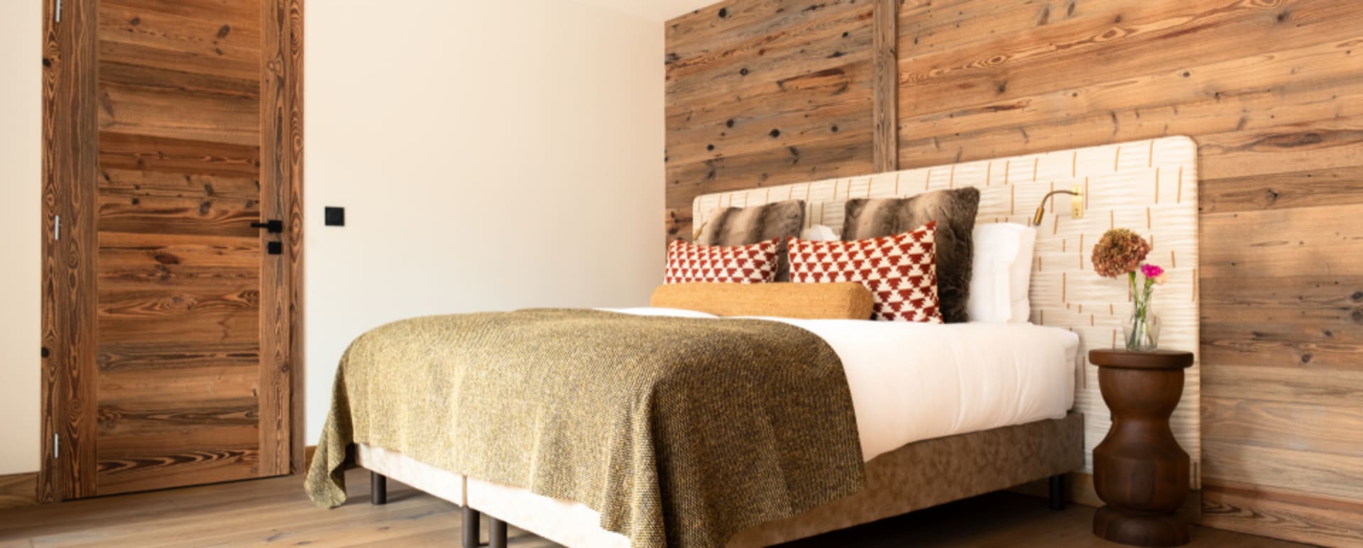 Guest Room 1 