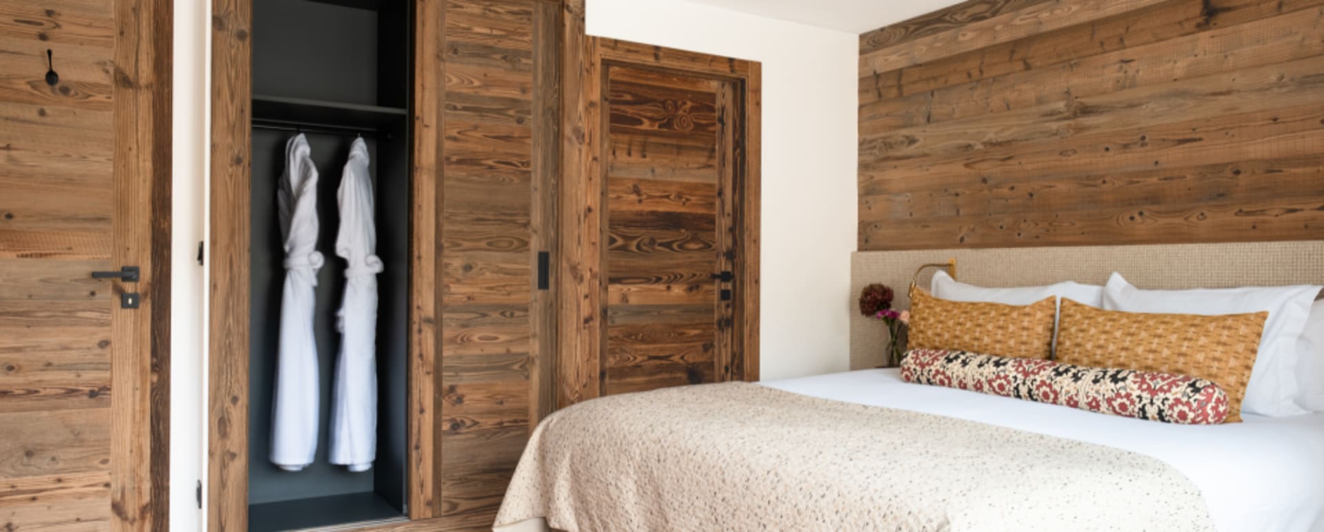 Guest Room 4 