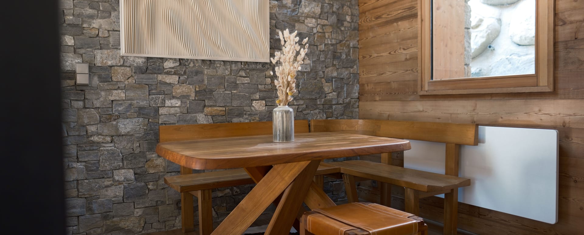 Breakfast table 