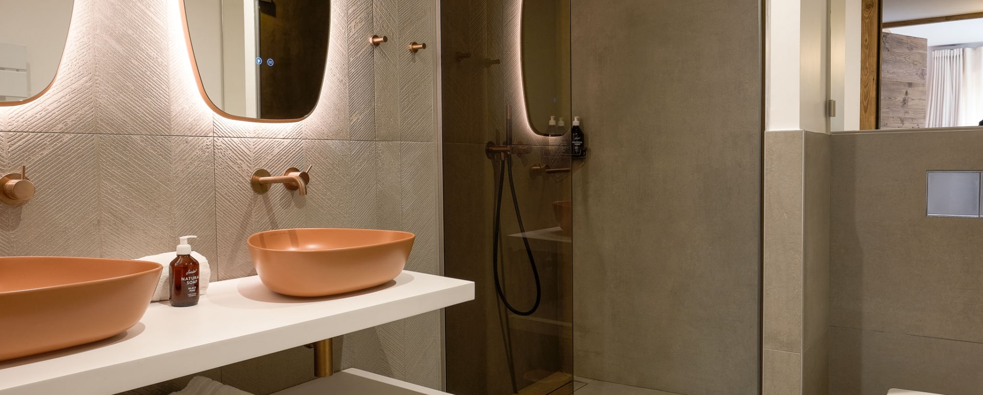 Guestroom 3 ensuite 
