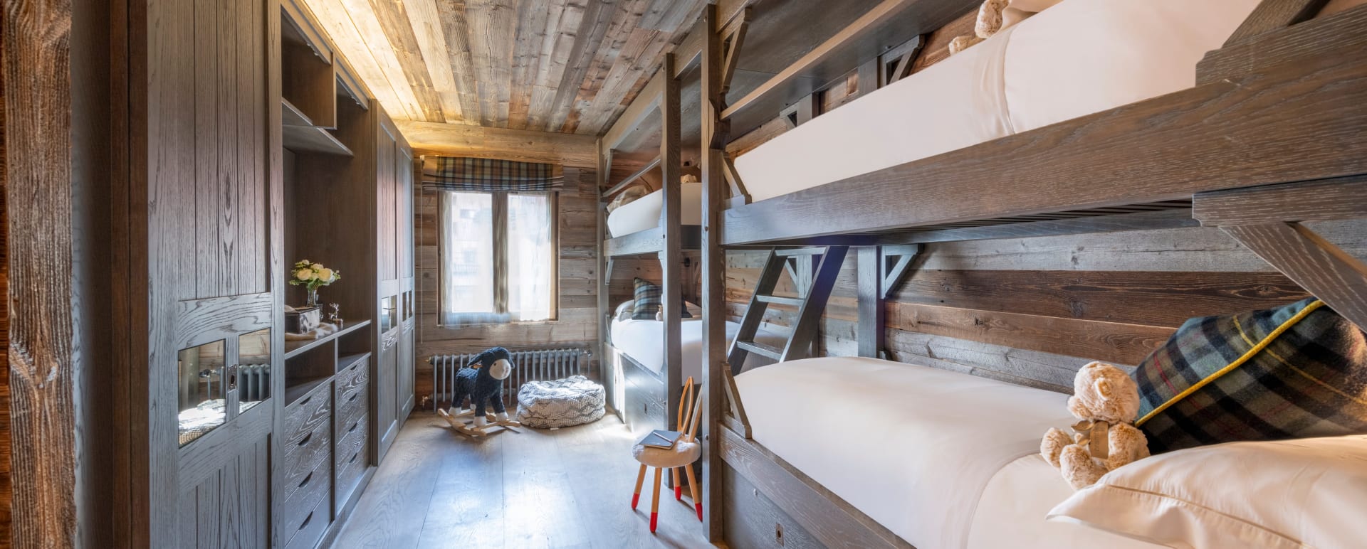 Bunkroom 