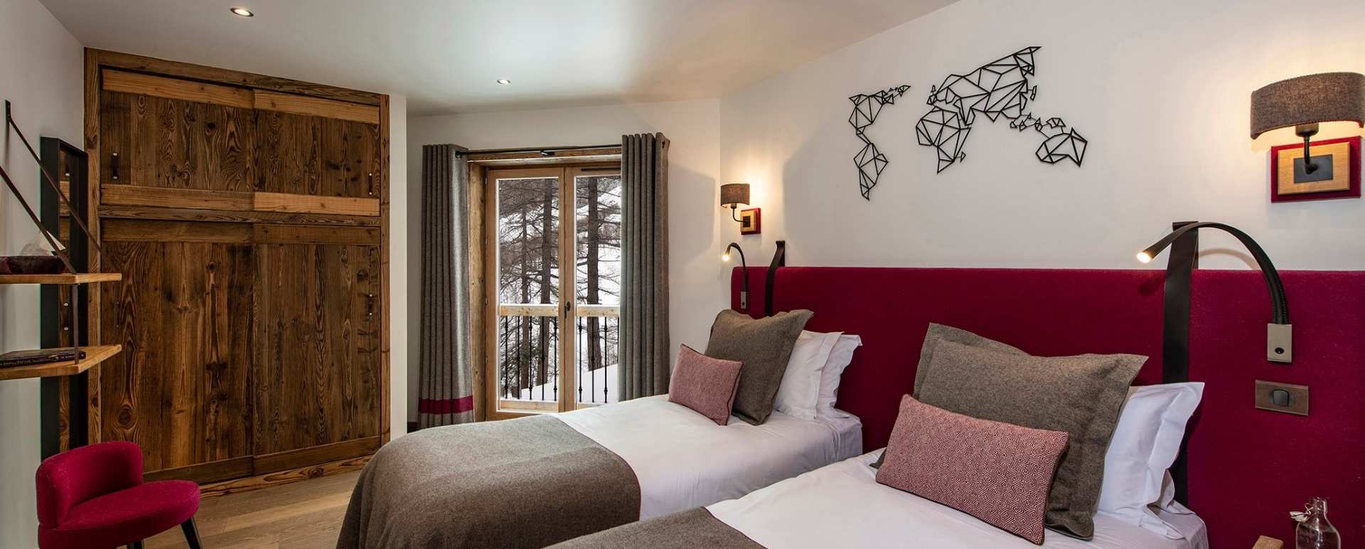 Twin Bedroom 