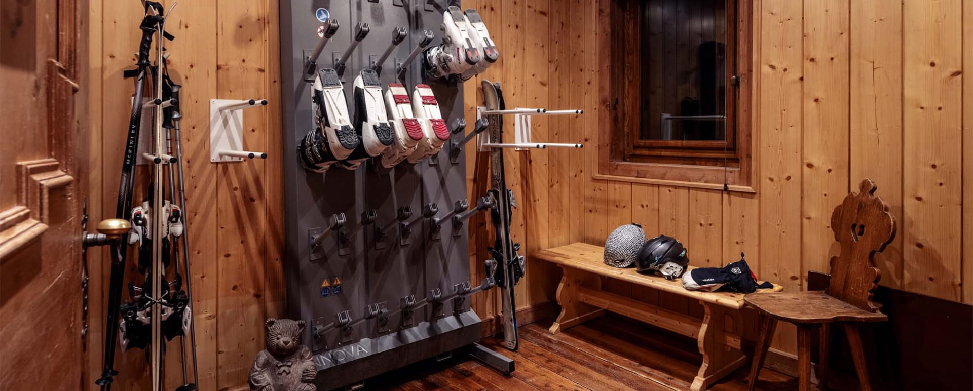 Ski Room 