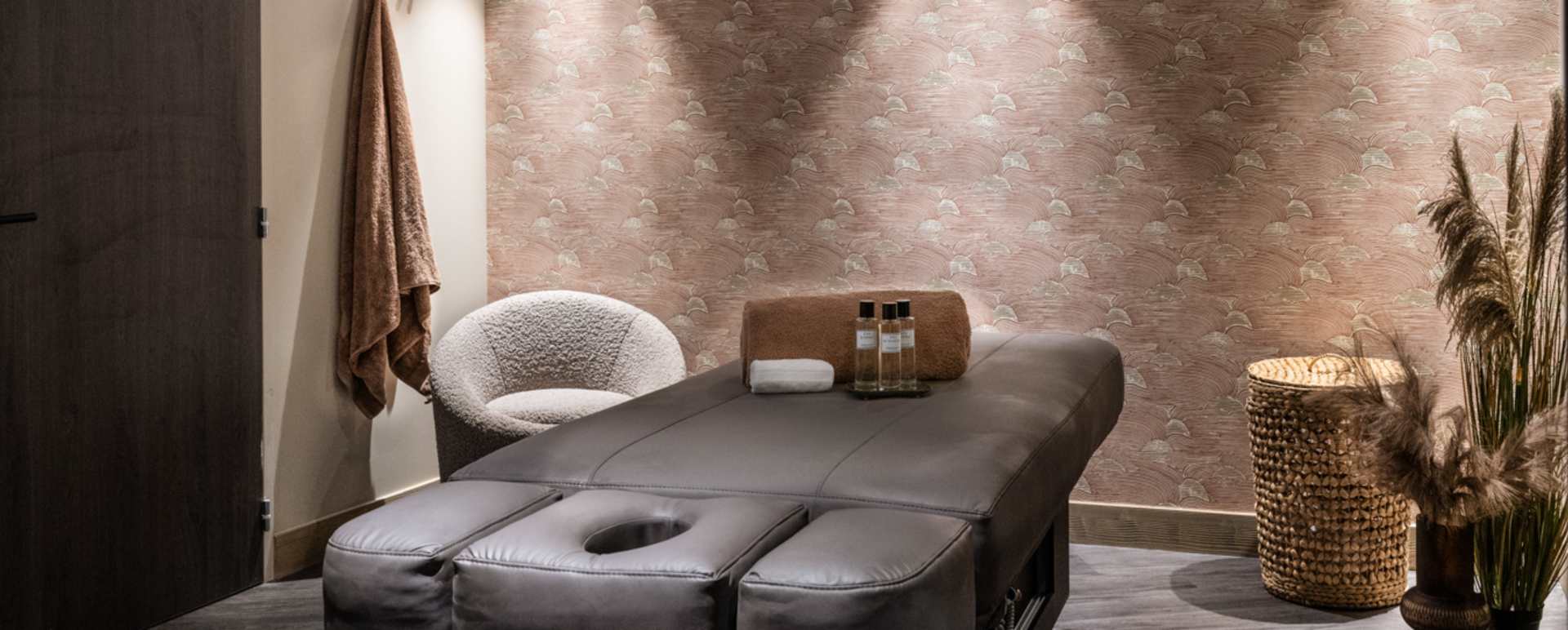 Treatment room 
