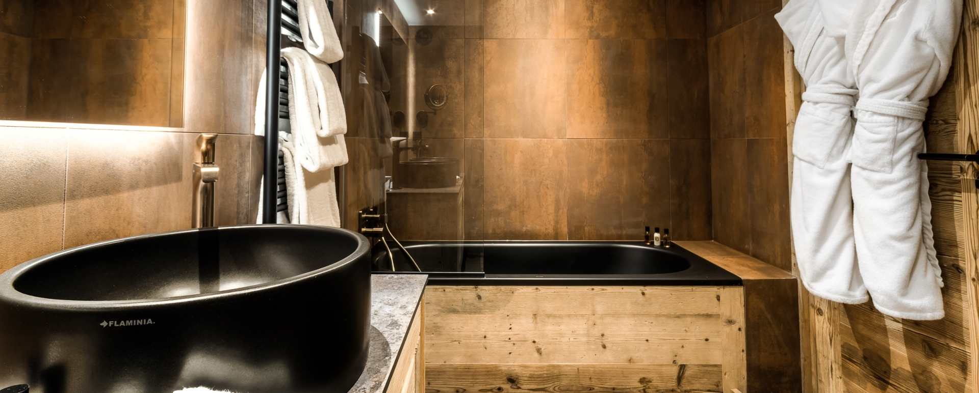 One Bedroom Prestige Suite Bathroom 