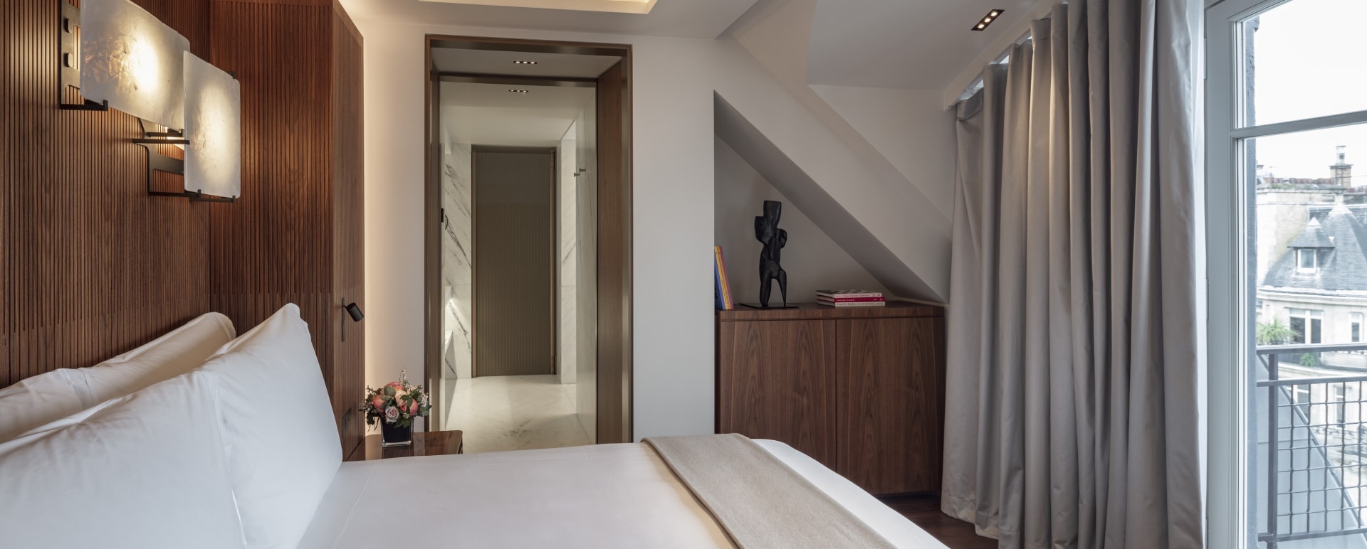 Amour Suite 