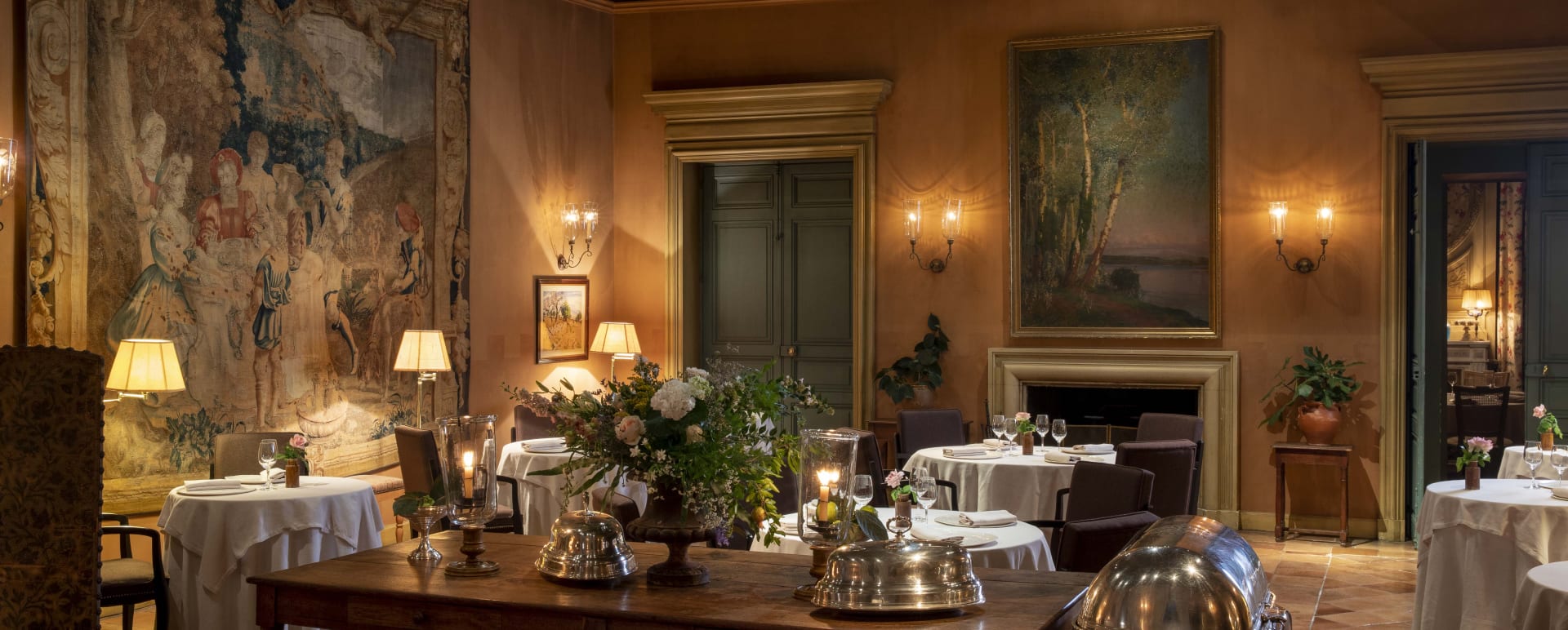 Inside Restaurant 