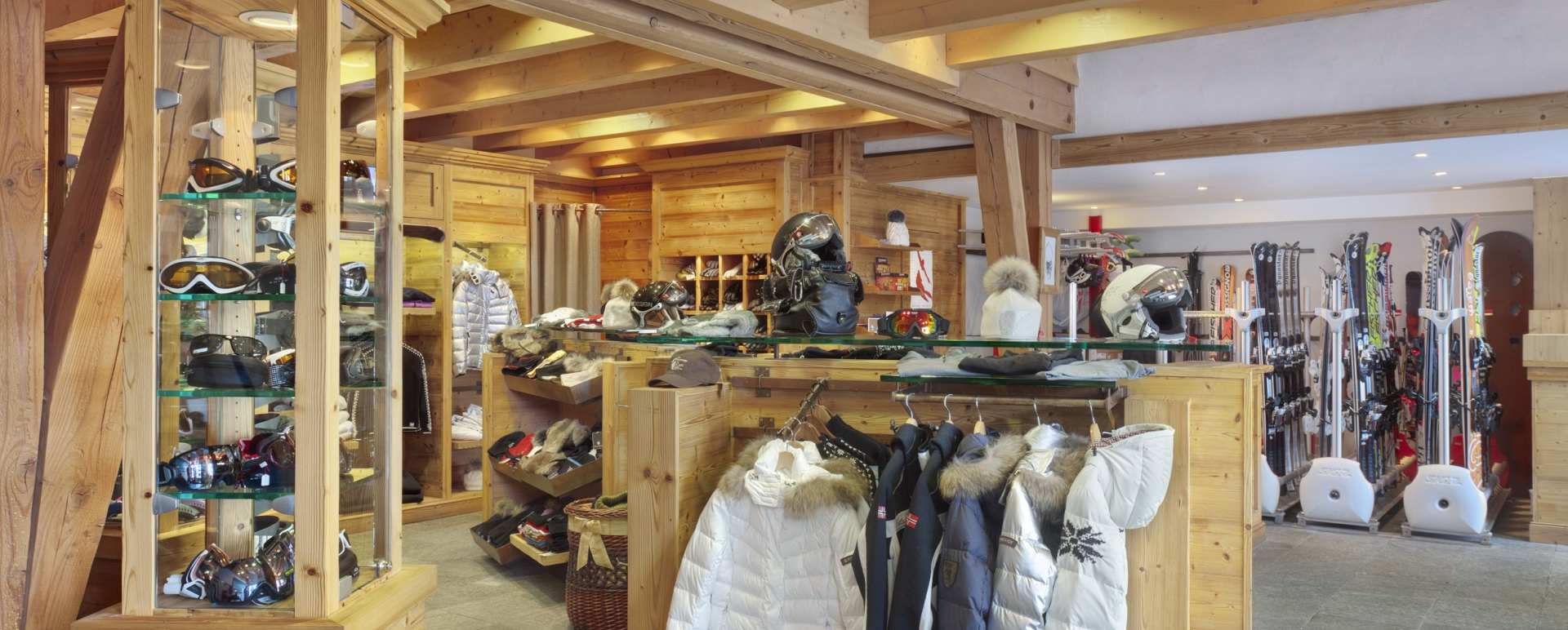 Proshop boutique - Les Barmes de l’Ours