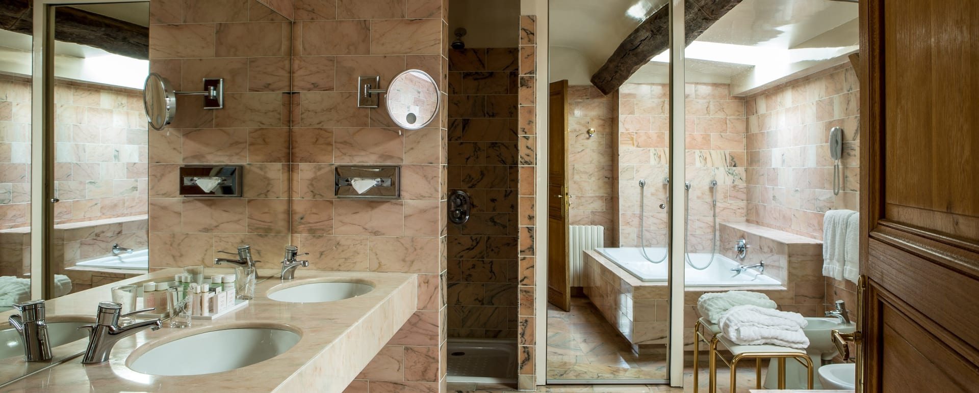 Suite Bathroom 