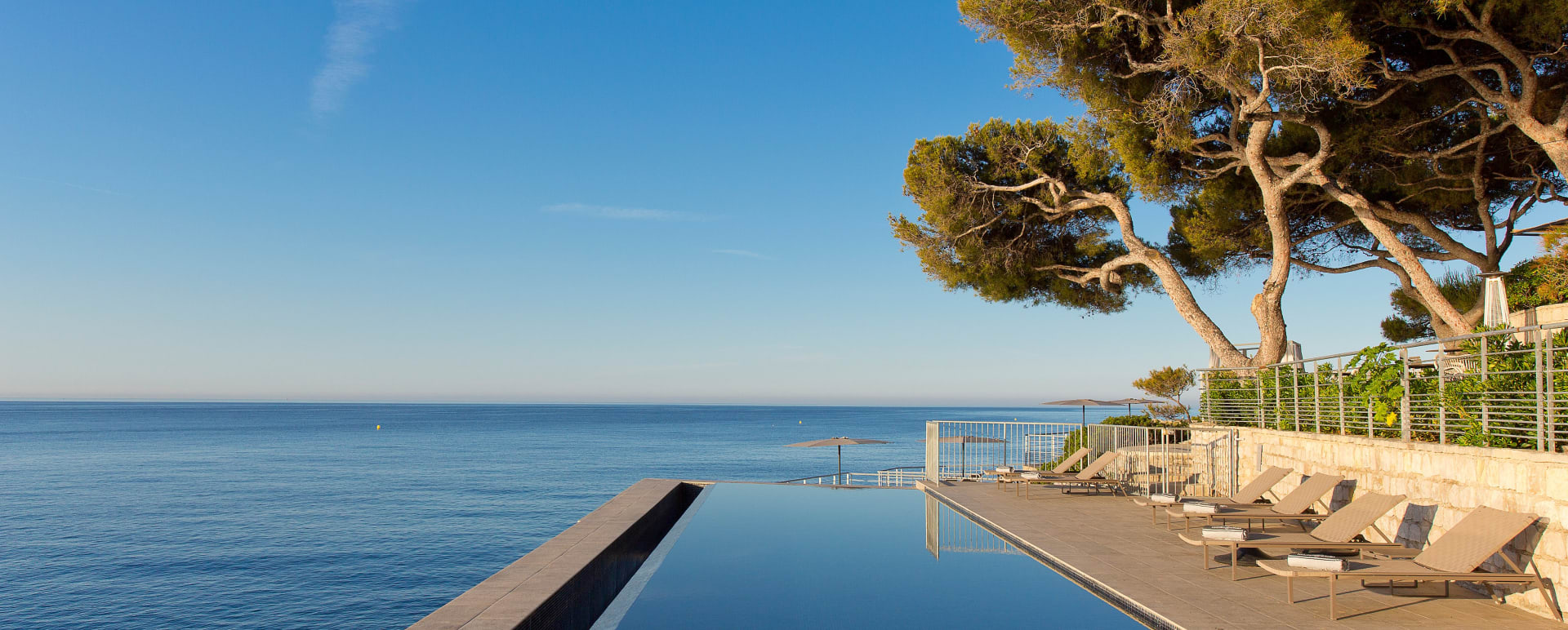 Infinity Pool 