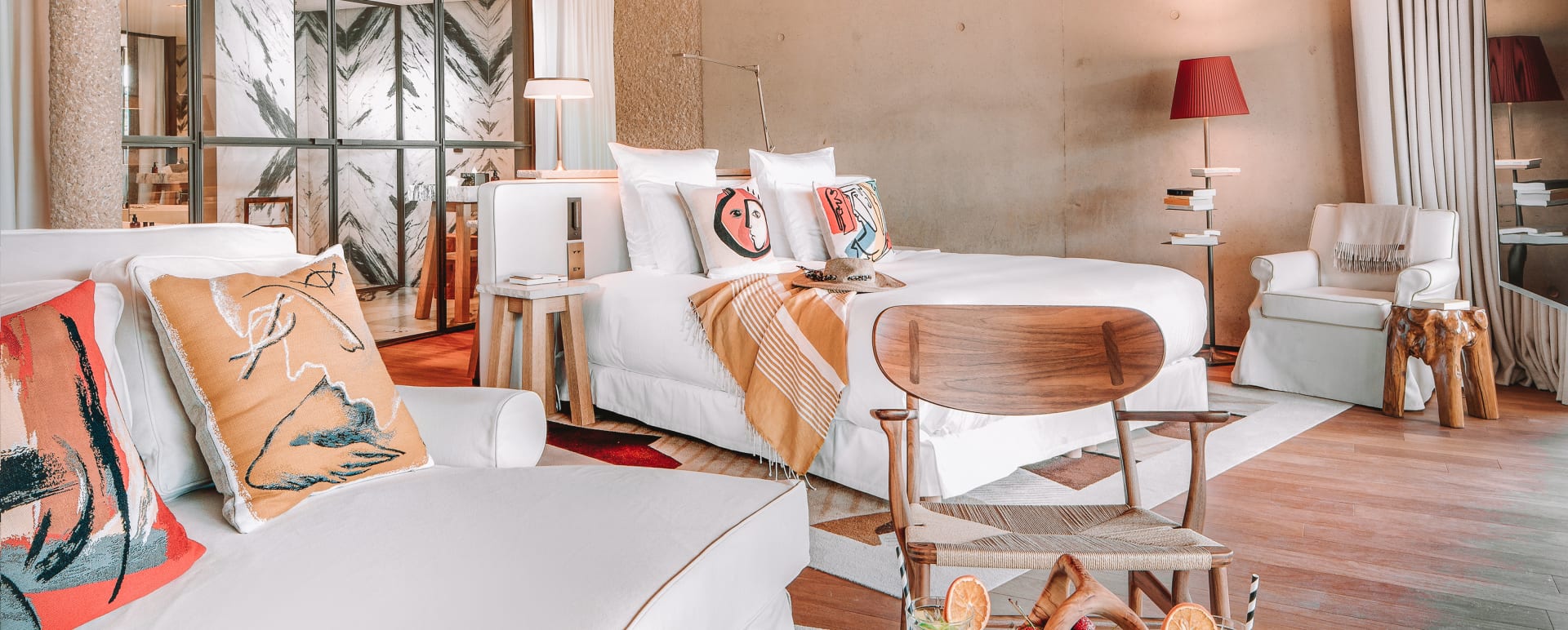 Lily Suite  