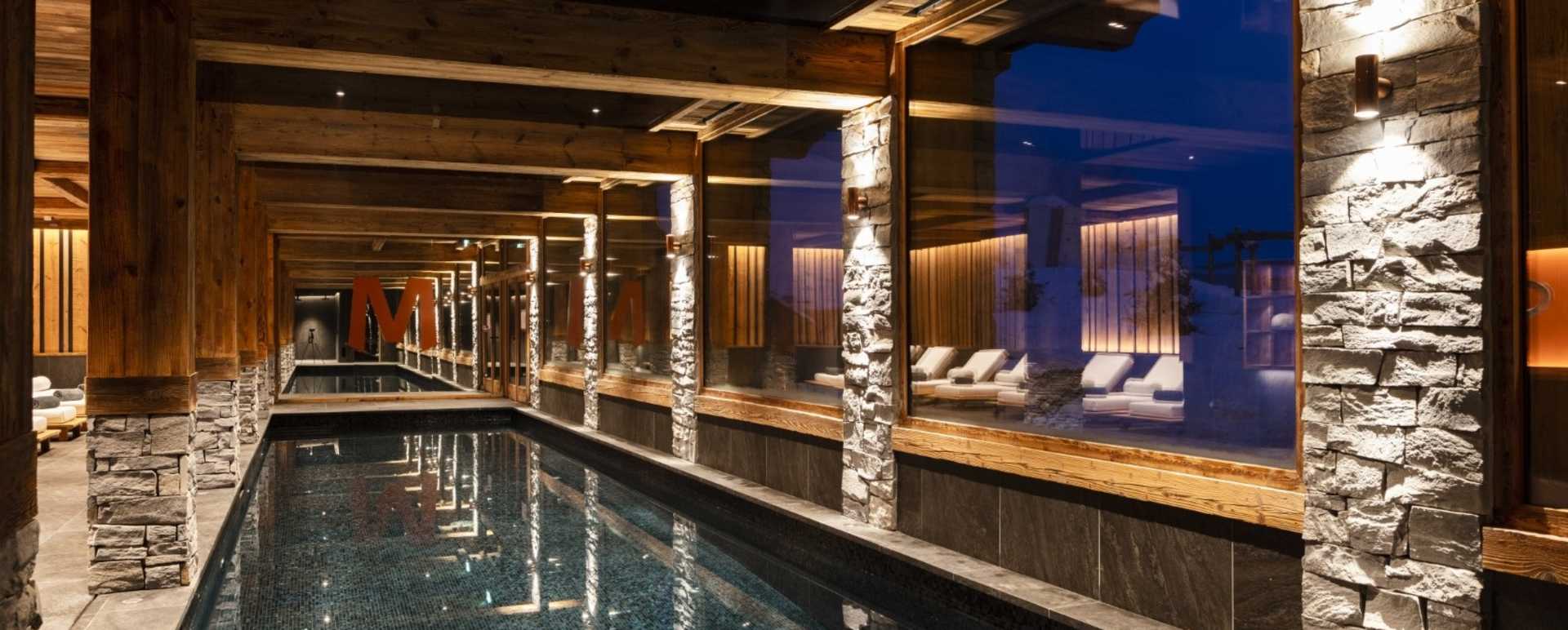 M Lodge - Indoor Swimming Pool 