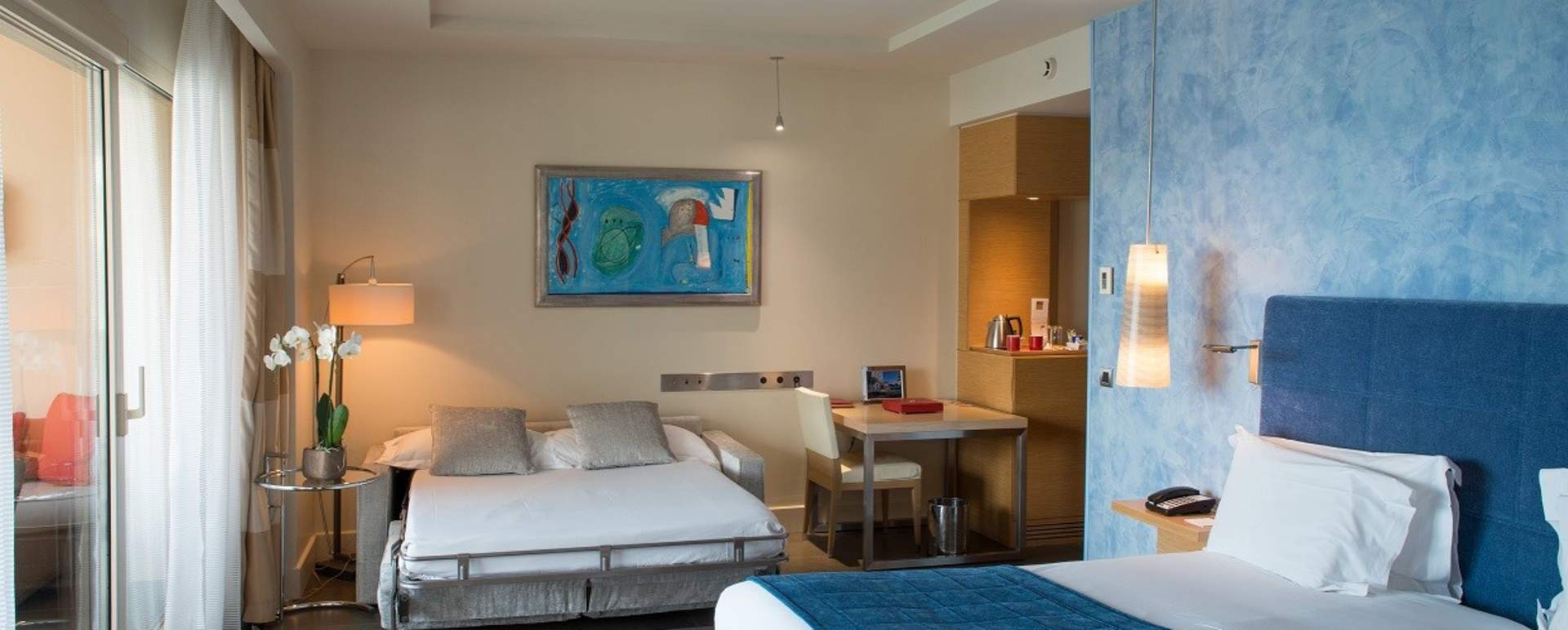Room 16 