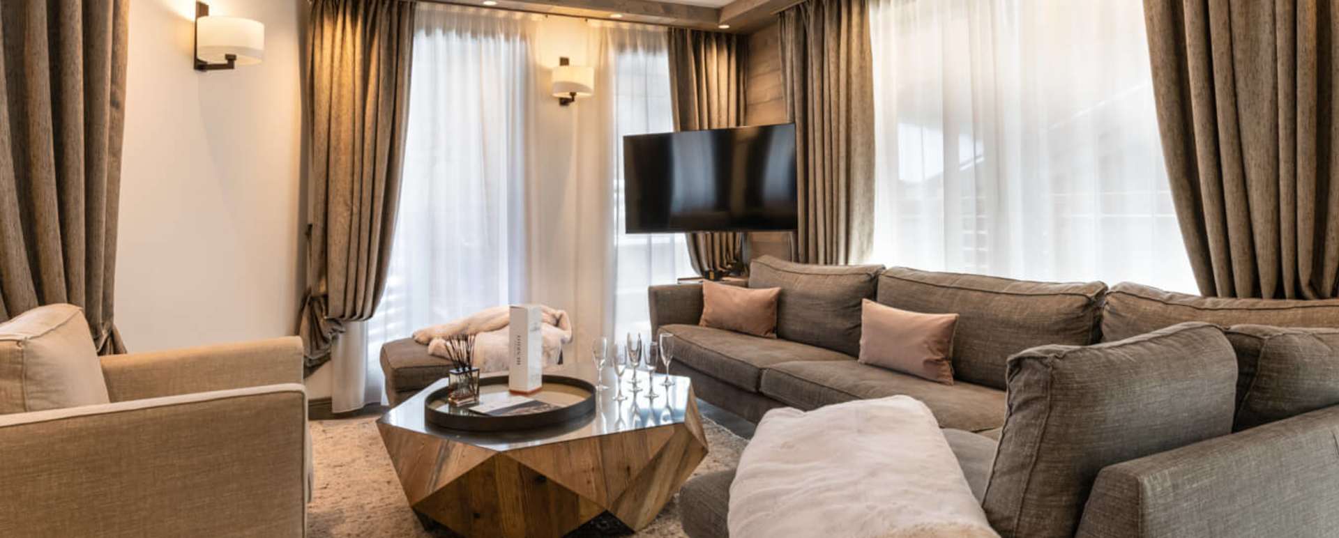 Apartment A09 