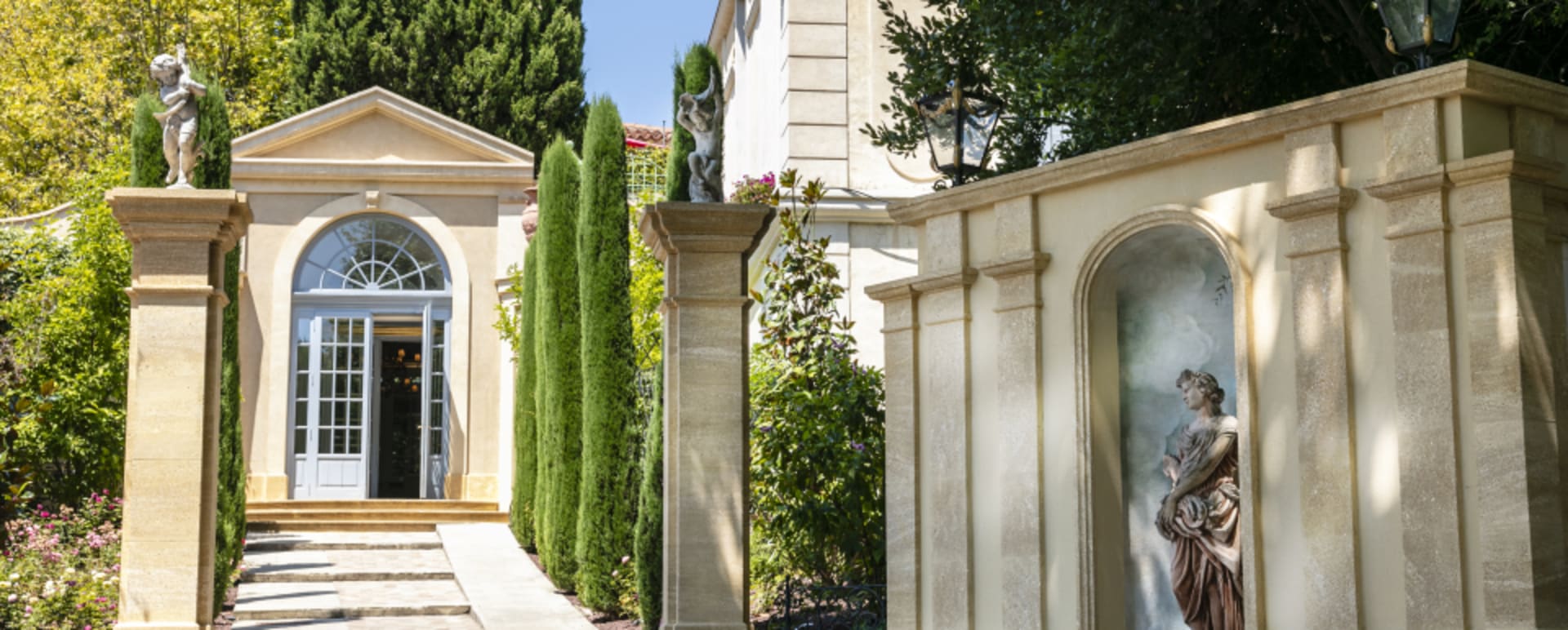 Entrance 