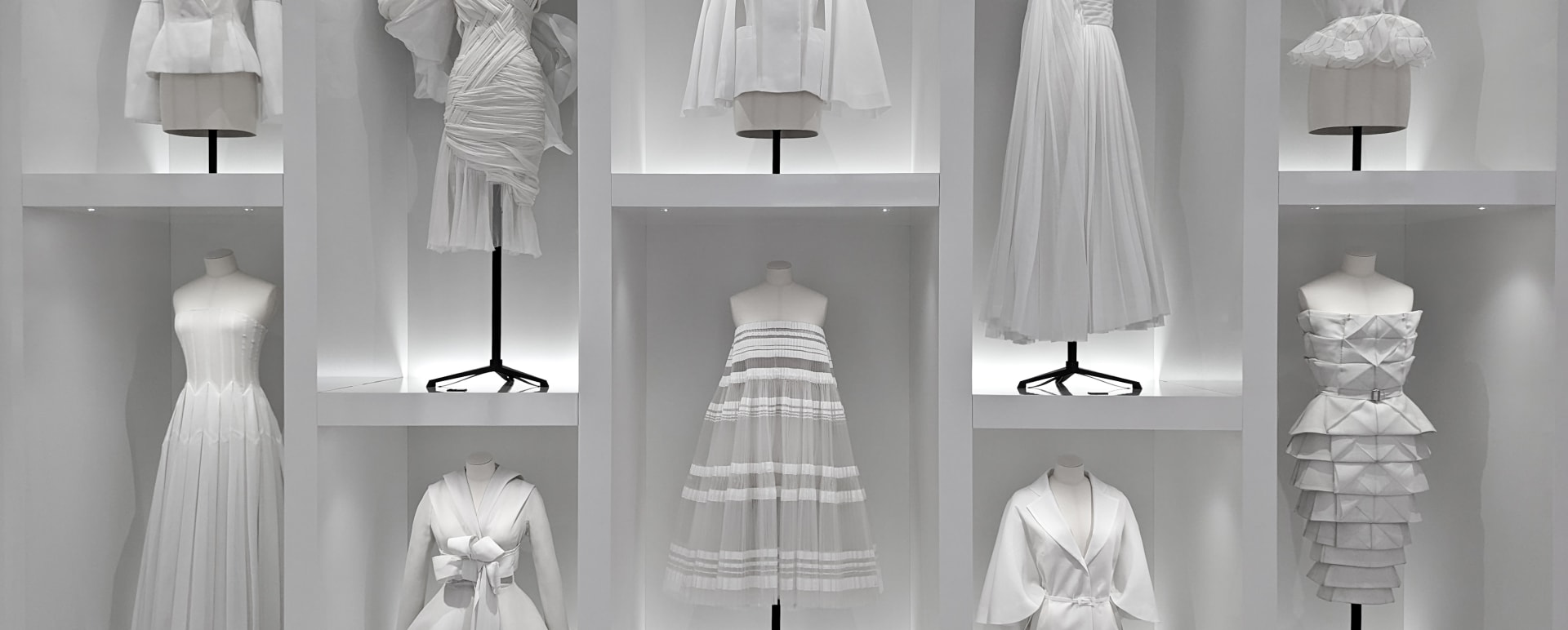 Exclusive Shopping Experience at a Private Salon with Stylist Advice