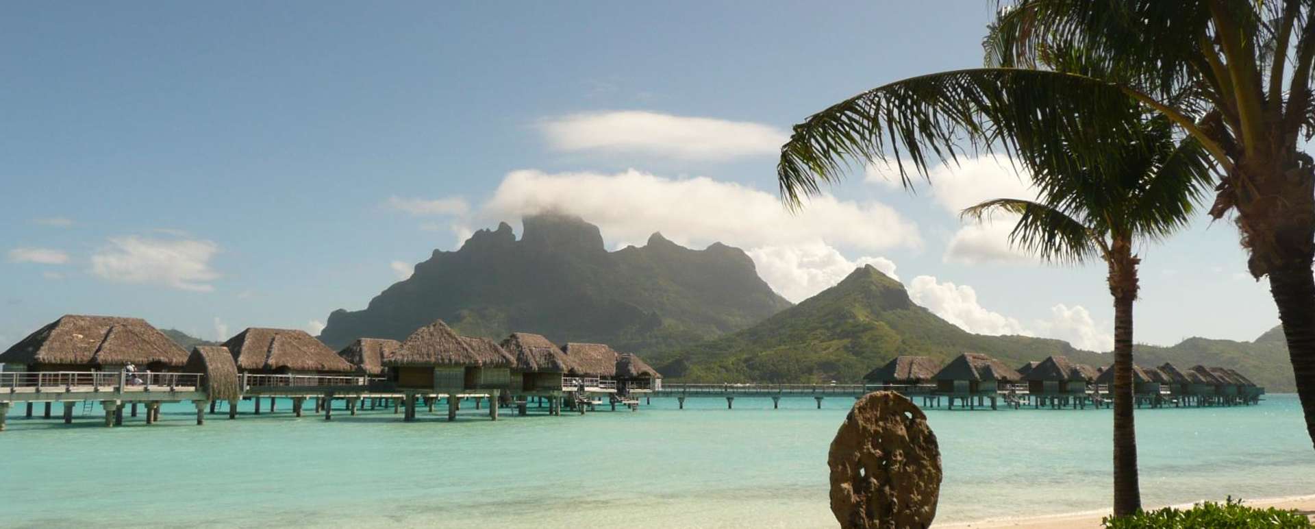 Overwater Villas - Four Seasons Resort Bora Bora