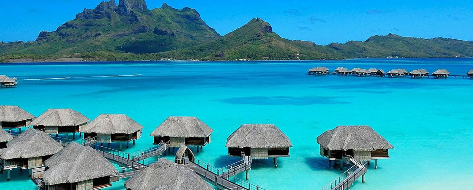Aerial Bungalows - Four Seasons Resort Bora Bora