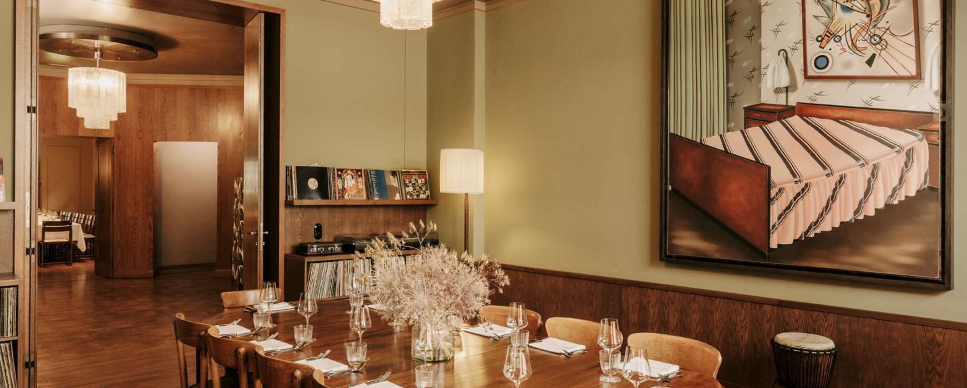 Dinner table 