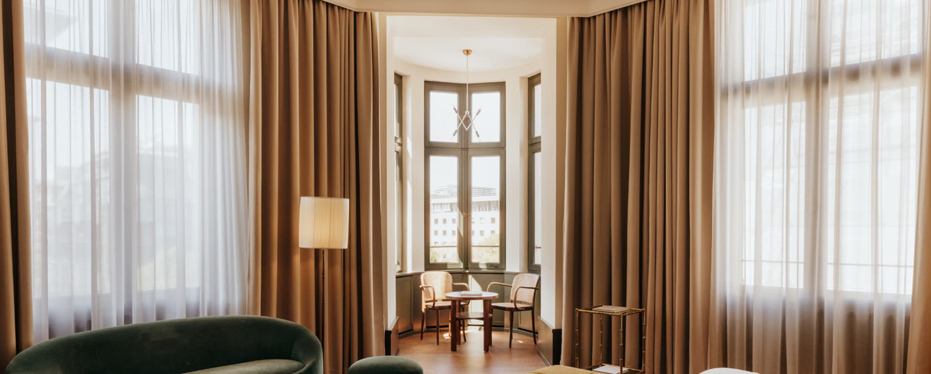 suite 2 