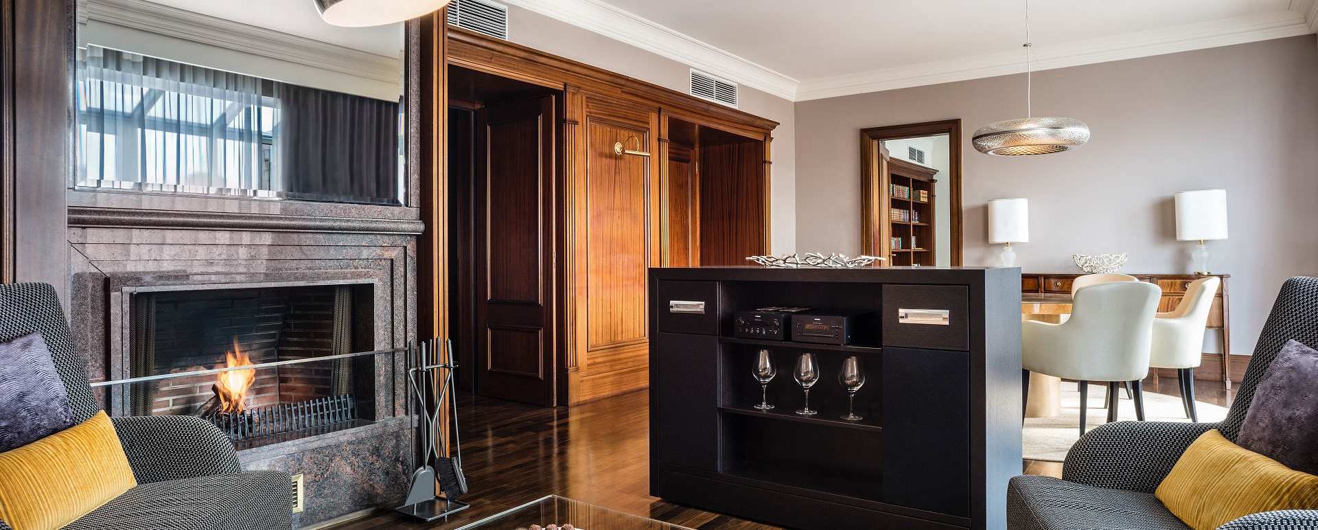 Presendital Suite  
