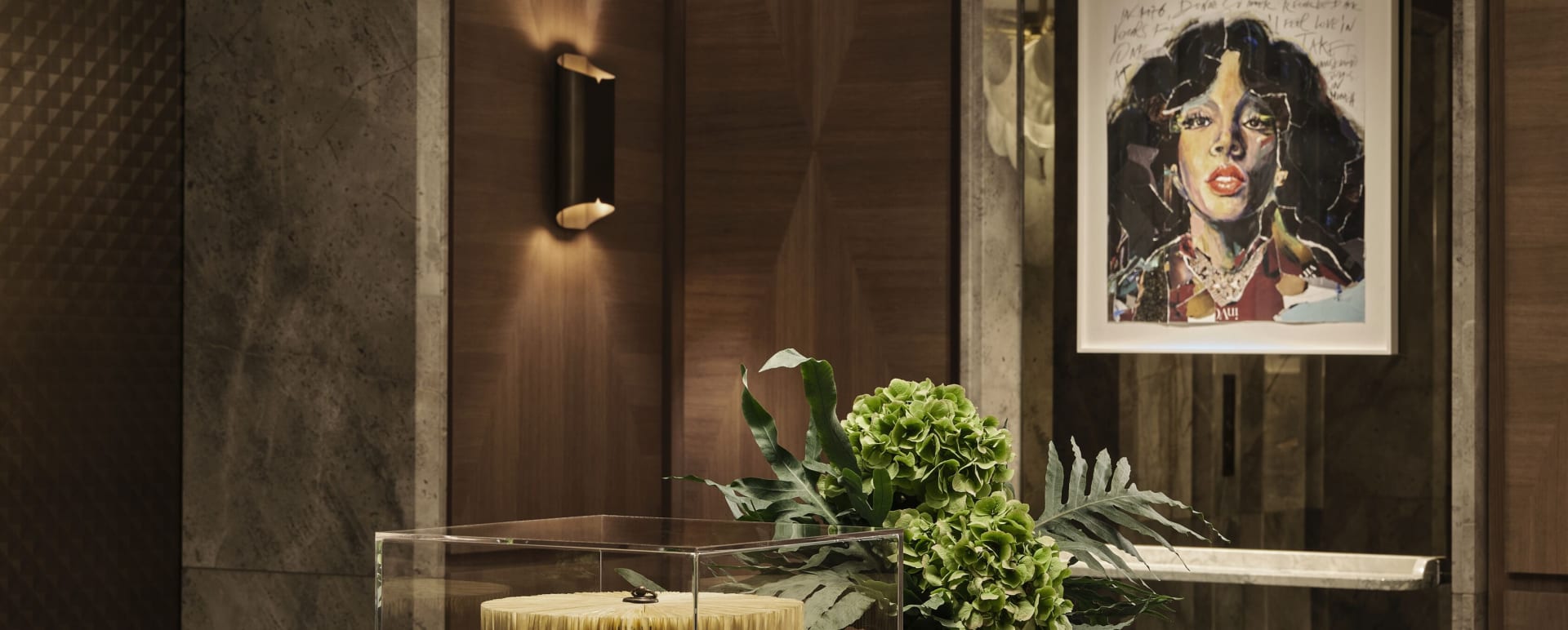 entrence to lobby  