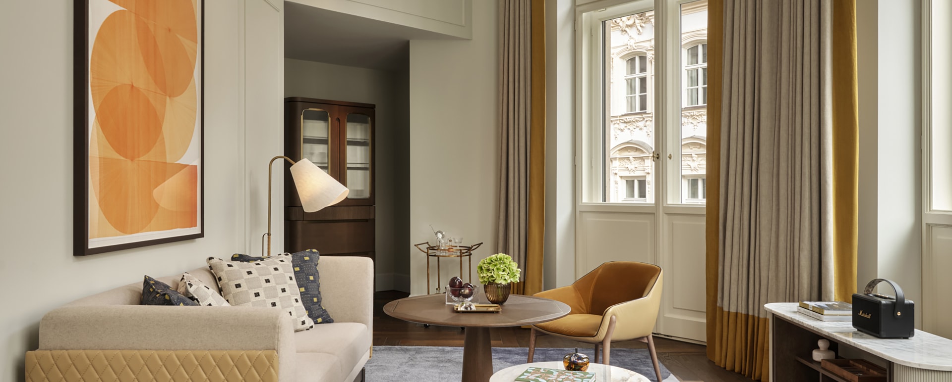 Corner Suite  