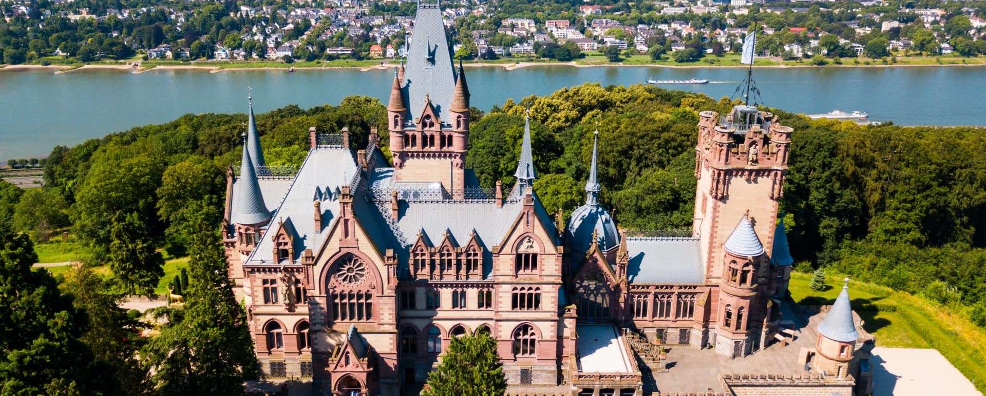 Full Day Tour to Drachenburg Castle