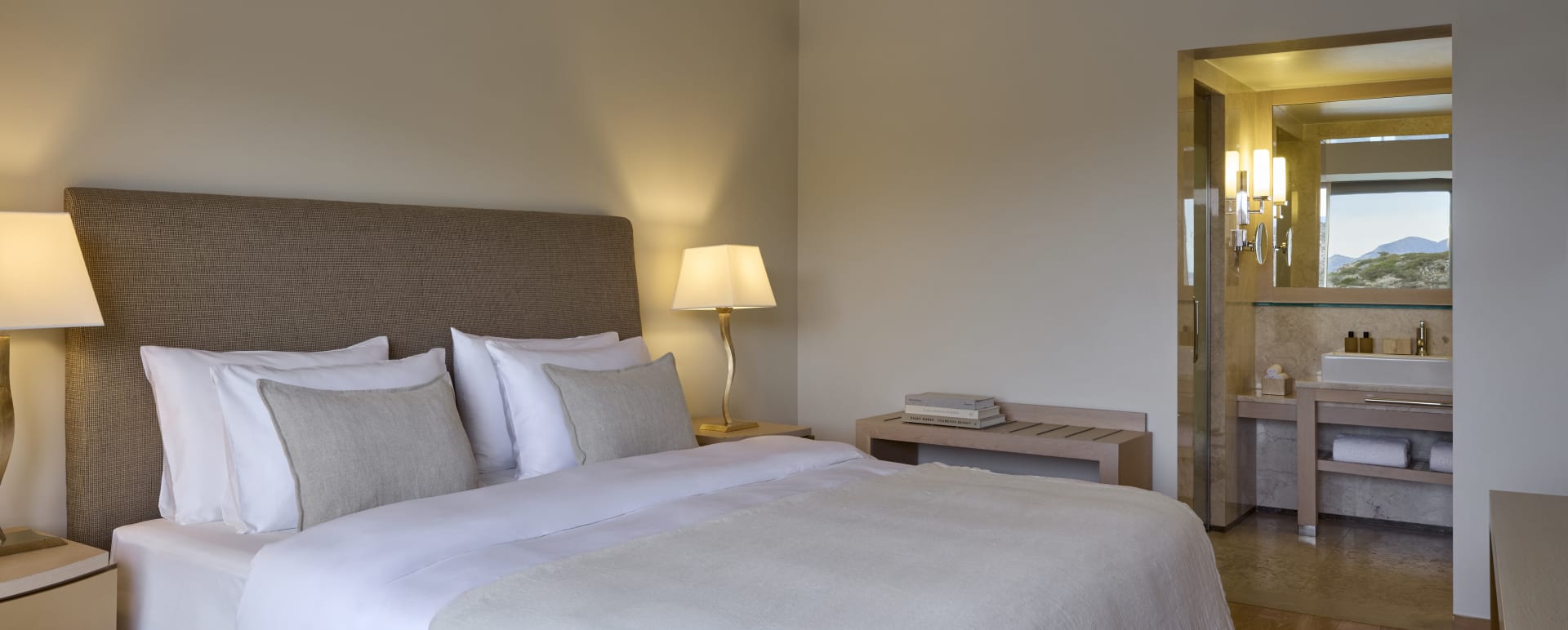 DCVillaTwoBedroomBedroom 