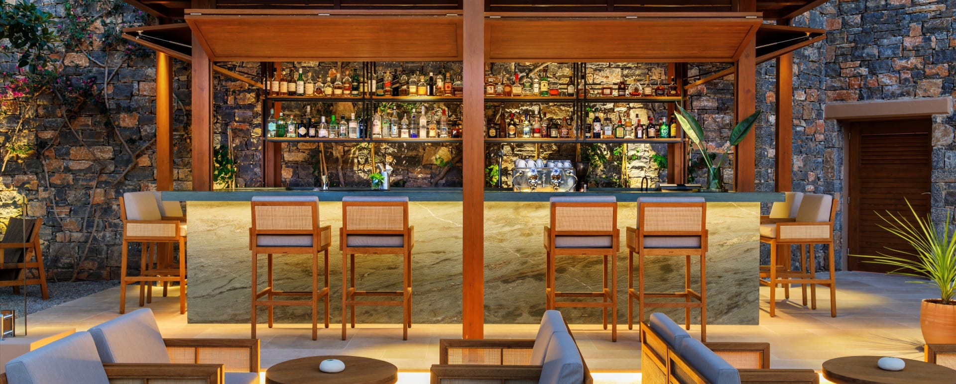 OceanBarNight 