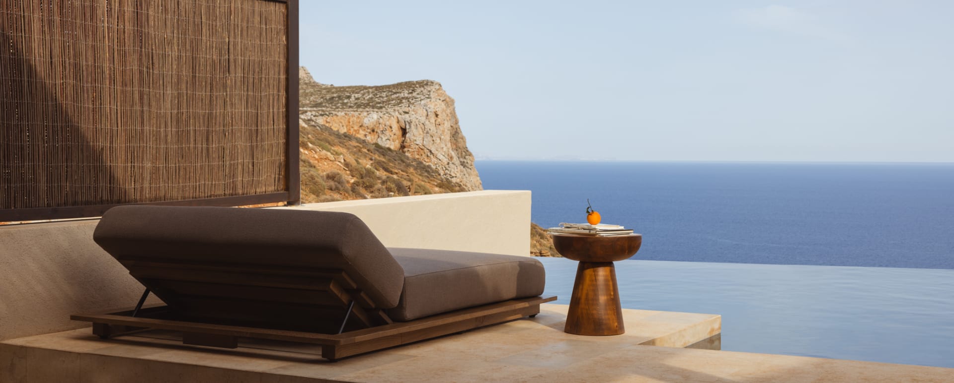 Superior Cave Suite 