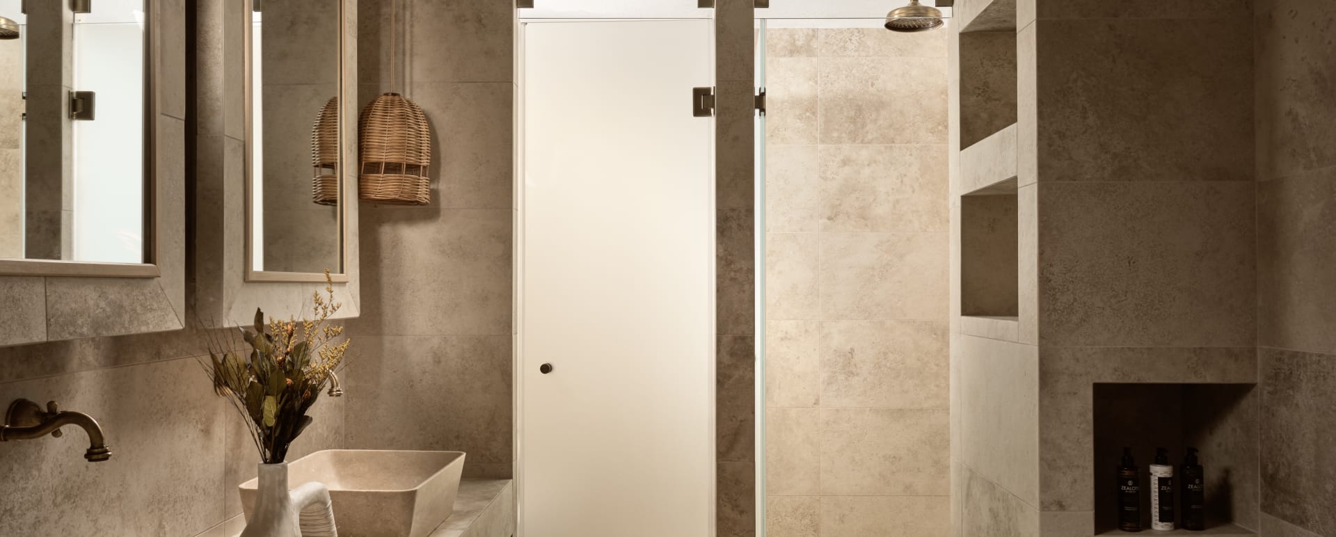 Spa suite bathroom 